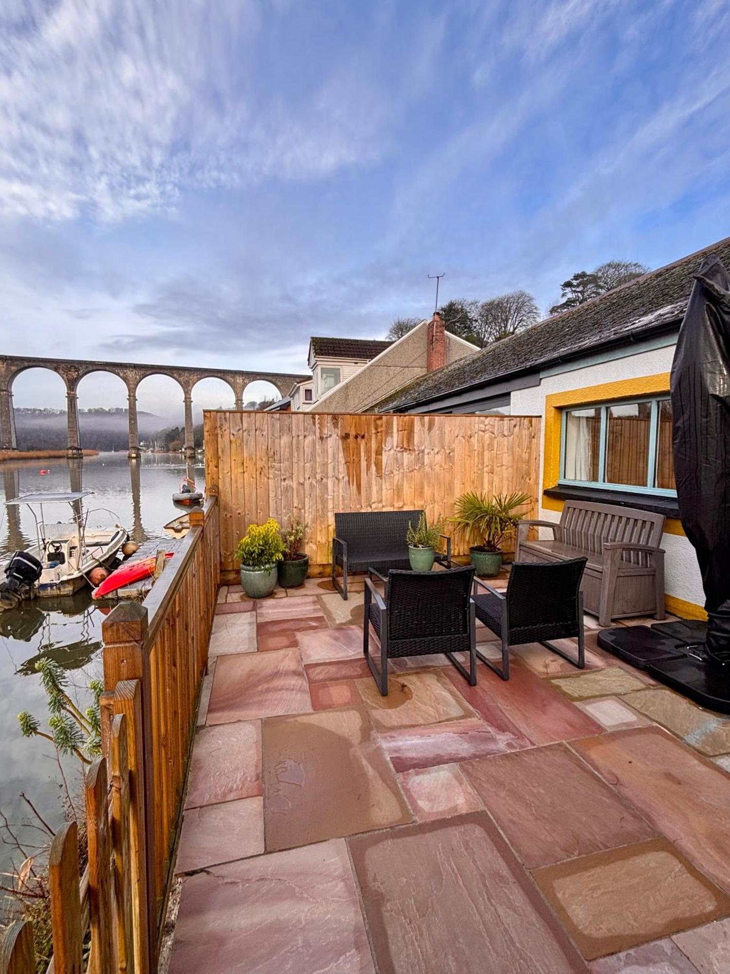 Viaduct River View & Outdoor Bath - Couples Retreat Calstock 外观 照片